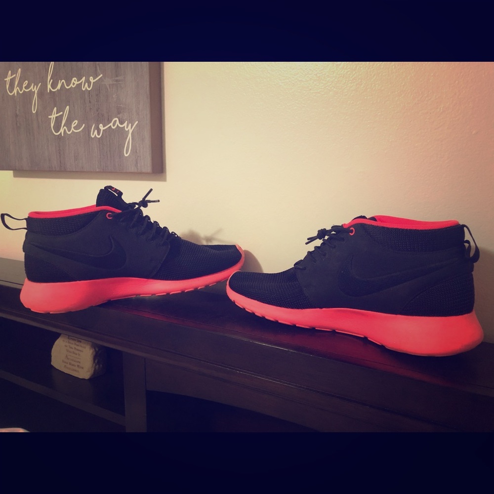 Nike Midtop Roshe size9.5